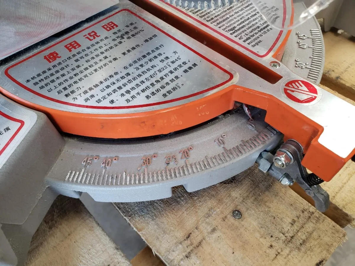 M1003 Sierra De Corte Ingleteadora 255mm - Imagen 5