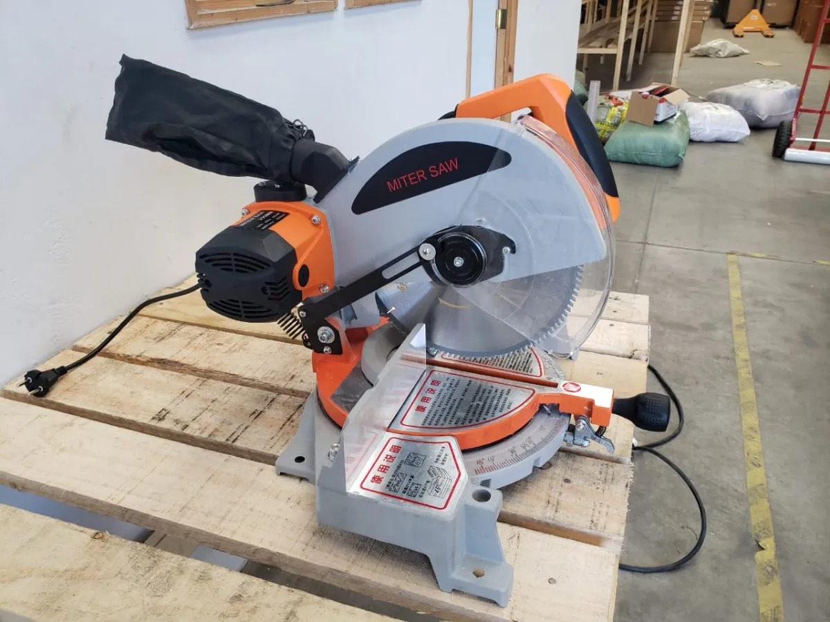 M1003 Sierra De Corte Ingleteadora 255mm - Imagen 3