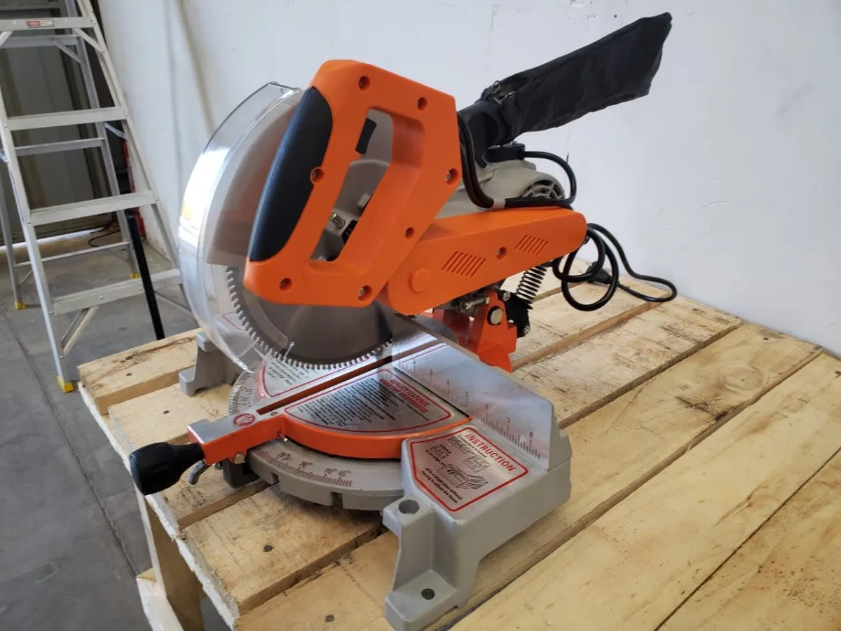 M1003 Sierra De Corte Ingleteadora 255mm - Imagen 6